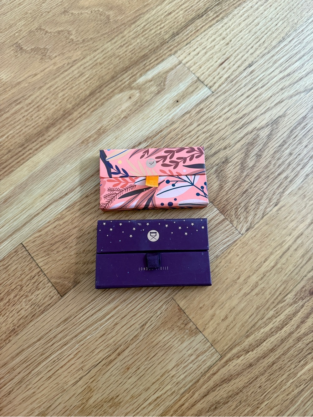 Viseart eyeshadow mini palettes - Picture 3 of 3